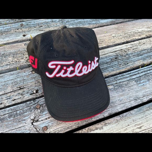 Titleist Pro V1 Hat